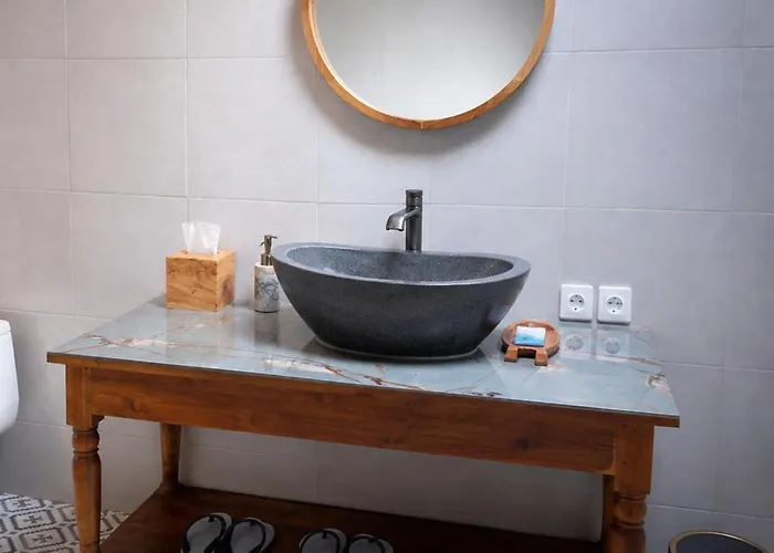 Bongkasa Guest House Near Real Bali Swing By Eco Tradi منزل ريفي *
